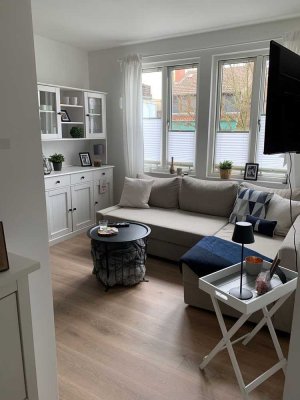 Voll sanierte Wohnung mit Einbauküche: stilvolle 2-Zimmer Single Wohnung in Bremen