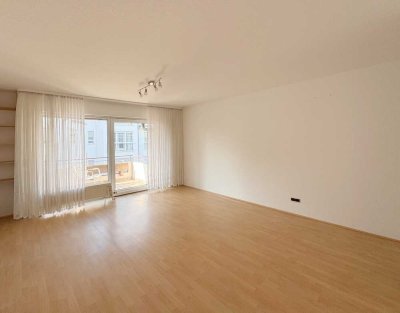 Nur an Einzelpersonen: 2-Zimmer-Wohnung mit Einbauküche, Nähe Bahnhof