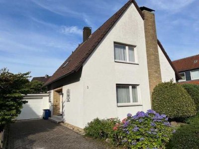Ein Zuhause zum Wohlfühlen: Charmantes Einfamilienhaus mit Garten und Garage
