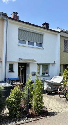 Modernisiertes Reihenmittelhaus in gefragter Lage mit Garage