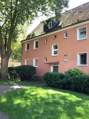 Komm nach Oberhausen: 3 renovierte Zimmer mit großer Küche