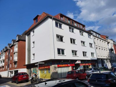 Für Neustadt: renovierte 1 Zimmer-Wohnung mit Duschbad im san. Haus....