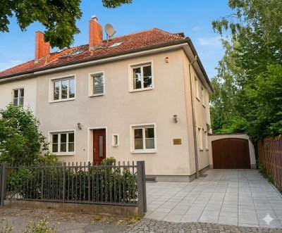 PRIVATVERKAUF - große 5,5-Zi - Doppelhaushälfte mit gehobener Innenausstattung in Berlin Zehlendorf