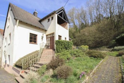 Familien-Eigenheim mit Garten und Garage in ruhiger Sackgassenlage