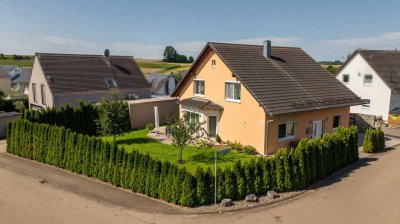 Betriebsurlaub vom 09.08. - 24.08.2025! „Einziehen & Wohlfühlen – Modernes Einfamilienhaus im Wohnge