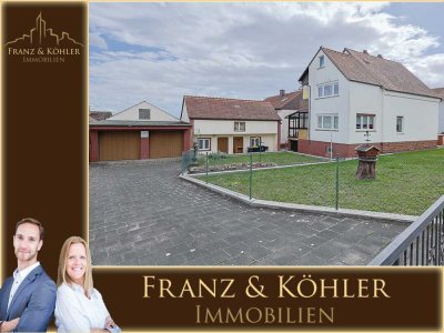Niddatal-Assenheim | Wohnhaus mit Platz für 2 Familien auf 723 qm Grundstück mit 3 Garagen