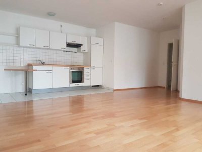 Helle 1-Zimmer-Erdgeschosswohnung mit Tageslichtbad und Küchenzeile im Frankfurter Bogen