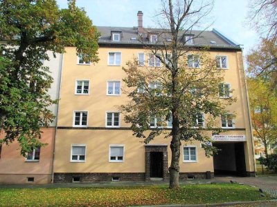 ***Tolle 2-Raum Wohnung im 2.OG.re. sucht neuen Mieter***