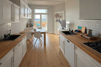 Beste Lage Frankfurt-Nordend: Sanierte 4-Zimmer-Altbauwohnung