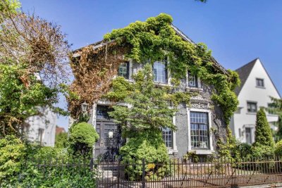 Bremen-Sebaldsbrück: Großes, historisches Einfamilienhaus mit möglicher Hinterbebauung eines EFHs