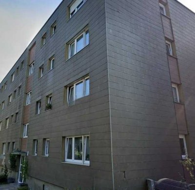 Geschmackvolle, modernisierte 3-Raum-Wohnung mit geh. Innenausstattung mit EBK in Korntal-Münchingen