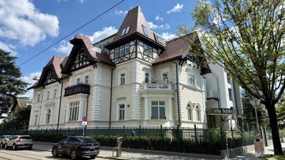 Charmante Altbauwohnung I 2 Balkone I Revitalisierter Jugendstilvilla