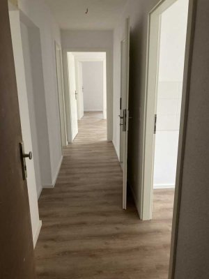 geräumige 4-Zimmer Wohnung in SZ-Bad