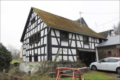 RESERVIERT - Handwerkerhaus mit Blick ins Grüne