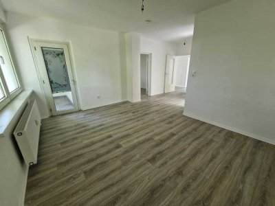 Renoviert und endlich Platz - 4-Zimmer-Wohnung im Grünen