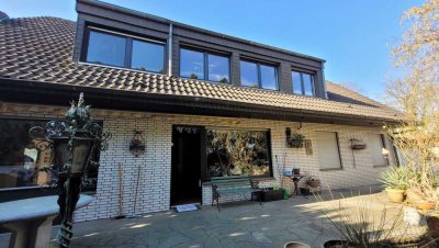 Rheinberg Budberg freistehendes 2-3 Familienhaus in gepflegter ruhiger Wohnlage