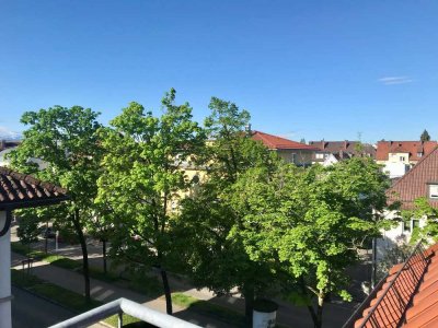 Hochwertig sanierte & vollmöblierte 3-Zimmer-Wohnung in zentraler, seenaher Lage von Friedrichshafen