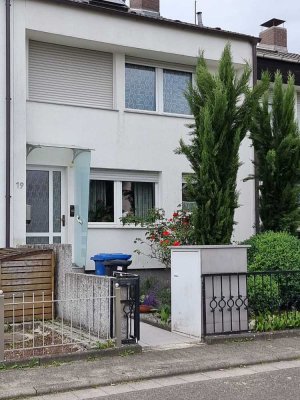 Modernisiertes Reihenmittelhaus mit Garage in Freinsheim