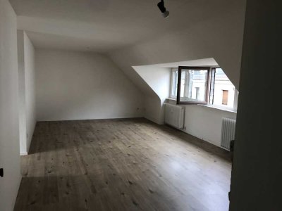 Attraktive 2-Raum-DG-Wohnung mit Dachterasse in Krefeld