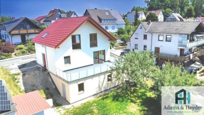 Energie-effizienter, sonniger Einfamilienhaus-Neubau - Erstbezug in Immenhausen-Holzhausen
