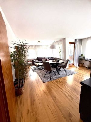 Attraktive 2-Zimmer-Wohnung mit Balkon, Stellplatz & Einbauküche in Filderstadt-Plattenhardt