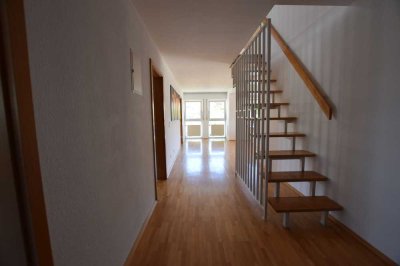 Schöne 3-Zimmer Maisonettenwohnung mit Balkon & inkl. TG-Stellplatz