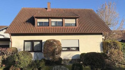 1795 - 1A-Lage in Nufringen! Freistehendes Ein- Zweifamilienhaus / Schöner Gartenbereich / Ruheoase!
