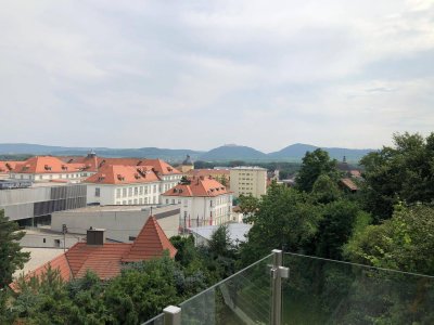 Saniertes Reihenhaus in der Nähe der Donau Uni und Campus mit Blick über Krems