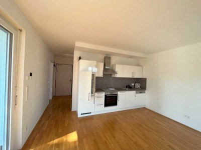 Neuwertige 2-Raum-Wohnung mit Balkon und Einbauküche in Montabaur