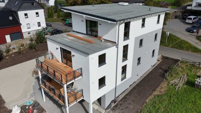 Neubauwohnung 1.OG in wunderschöner Umgebung