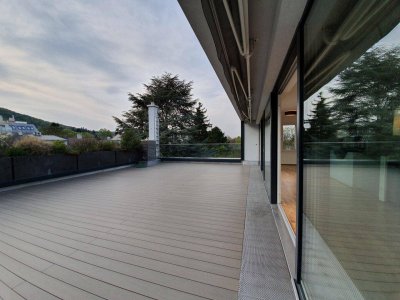 Designer-Doppelhaushälfte mit Dachterrasse &amp; Garten in Mödling