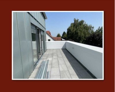 Neubau-Erstbezug: 2-Zimmer-Wohnung mit großem Südwest-Balkon mit Blick ins Grüne!