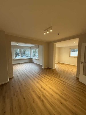 Lichtdurchflutete 2-ZKB - 88 qm Erstbezug, hochwertig modernisiert, Ortskern Hövelhof