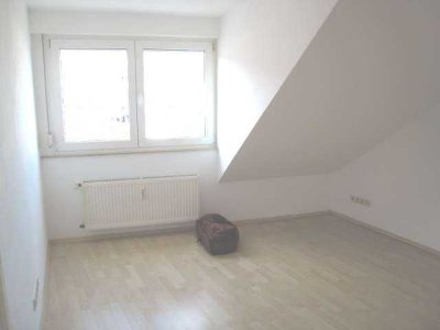 Kessenich / Südstadt, gemütliches 2 Zimmer-Dachgeschoßappartement