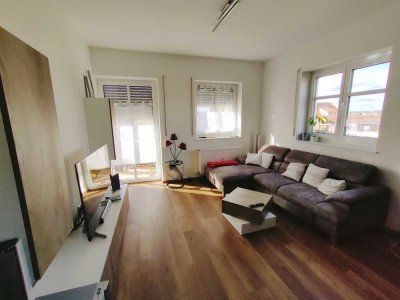 Moderne teilmöbilierte 2-Zimmer-Erdgeschosswohnung mit Garten | EBK | Stellplatz
