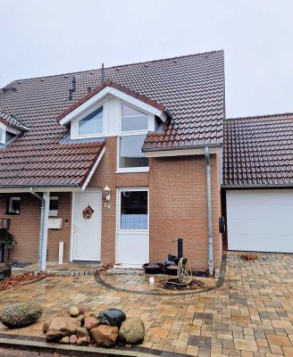 Doppelhaushälfte mit Pool, Sauna & Garage in Königs Wusterhausen – Provisionsfrei- sofort bezugsfrei