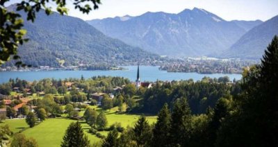 Seeblick 2,5-Zi.-Penthouse-Wohnung luxuriöser Innenausstattung mit EBK in Bad Wiessee