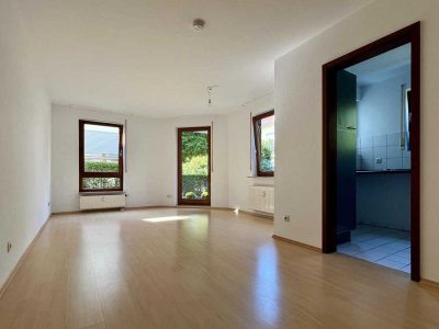 Geschmackvolle 2,5-Zimmer-Erdgeschosswohnung mit EBK in Ludwigsburg