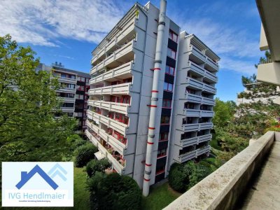 Reserviert! Schöne Wohnung in ruhiger Lage Nähe Olympia-Park