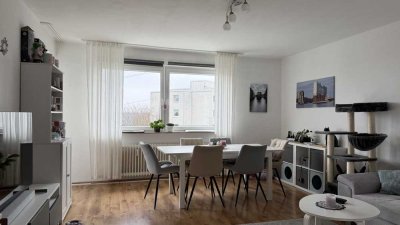 Attraktive Kapitalanlage mit Fernblick - Vermietete 4-Zimmer Wohnung zu verkaufen