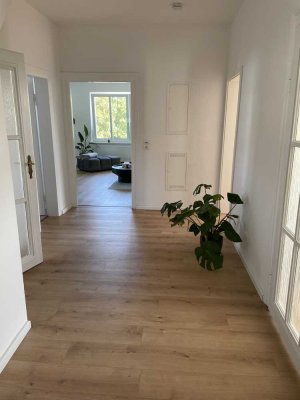 Neuwertige 3-Zimmer-Wohnung mit EBK und Balkon