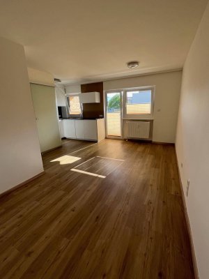 Sonnige Garconniere in ruhiger Lage mit Balkon und Garage