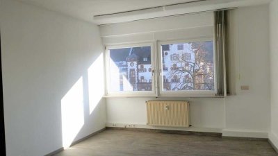 Großzügige 5 Zimmer Wohnung in der Fußgängerzone