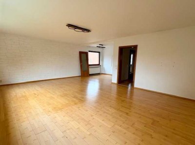 Helle 3-Zimmer Wohnung mit Balkon in Neuss