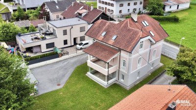 Saniertes Haus mit 3 separaten Wohnungen und vollem Zubehör!