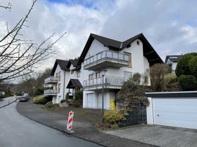 Dahlbruch, hochwertige DG 3 ZKB Balk./ Studio ETW in sonnig. Aussichtslage in Top Anlage ( 4 WE )