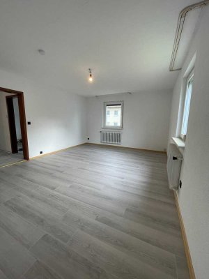 Großzügige, renovierte 3 Zimmerwohnung ab sofort verfügbar