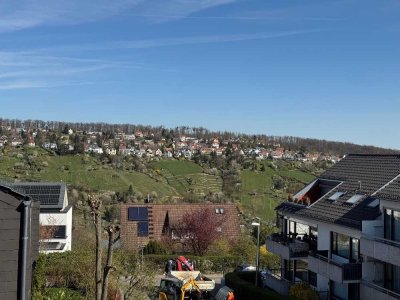 "Erstbezug nach Sanierung - Offene Besichtigung für 4,5-Zi.-OG-ETW in Sillenbuch im Erdbeerweg"