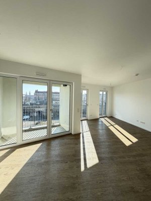 Helle 3-Raum-Wohnung mit Einbauküche und Balkon