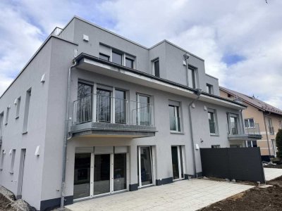Birds Nest - Neue 2 Z. Wohnung mit gr. Balkon, Einbauküche u. TG-Stellplatz, S-Bahn 660 m entfernt